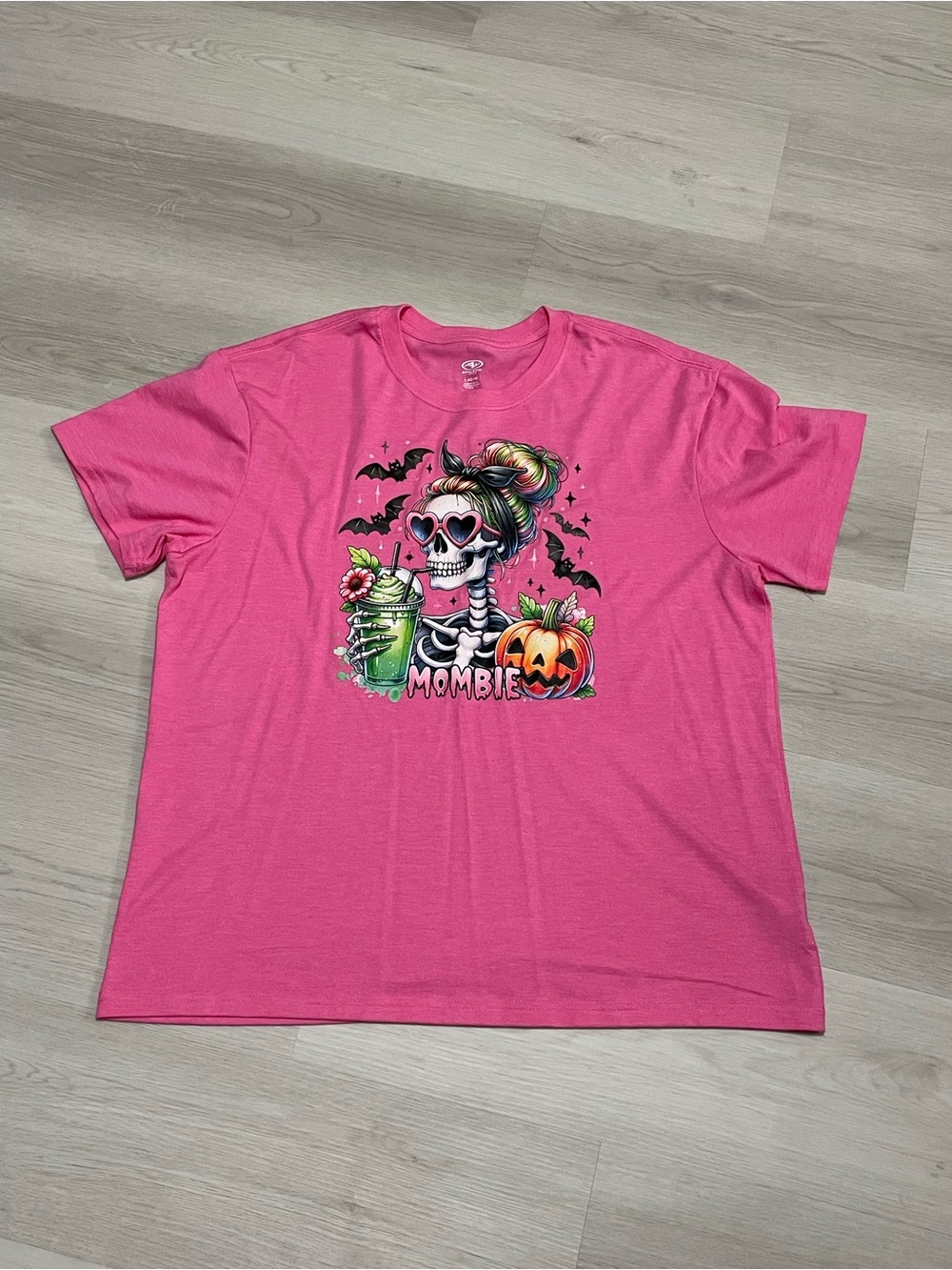 Pink Graphic 'Mombie' Skull Tee